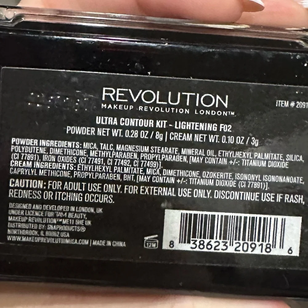 Makeup Revolution Ultra Contour Kit – Lightening F02, NEW